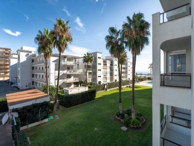 2 Bedrooms Apartment in Los Boliches