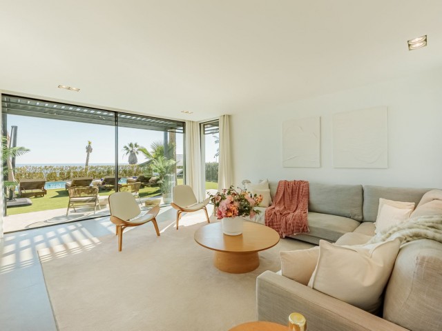 5 Makuuhuoneen Huvila New Golden Mile