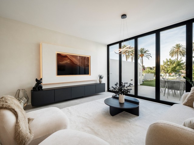 4 Bedrooms Townhouse in Nueva Andalucía