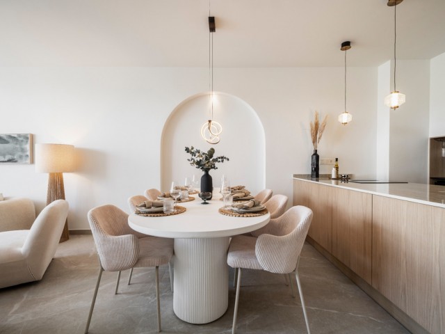 4 Bedrooms Townhouse in Nueva Andalucía