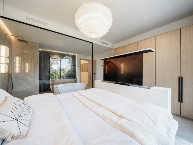 4 Bedrooms Townhouse in Nueva Andalucía