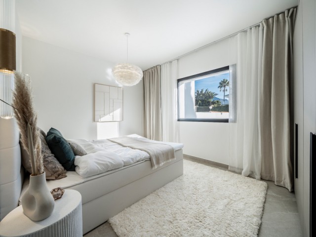 4 Bedrooms Townhouse in Nueva Andalucía