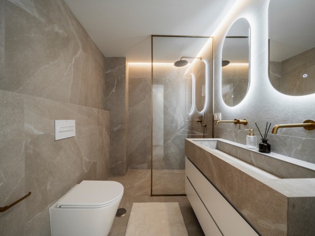 4 Bedrooms Townhouse in Nueva Andalucía