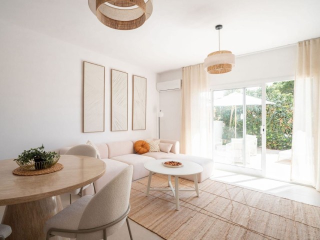 2 Bedrooms Townhouse in Benalmadena