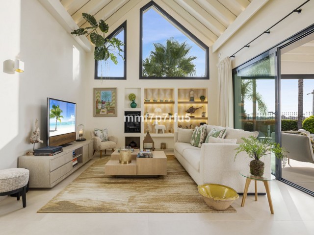 4 Bedrooms Villa in Marbella