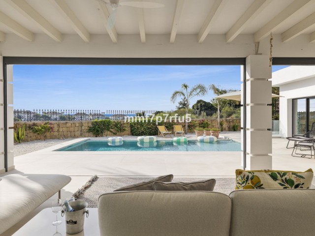 4 Bedrooms Villa in Marbella
