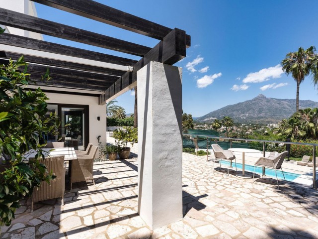 4 Soveroms Villa i Nueva Andalucía