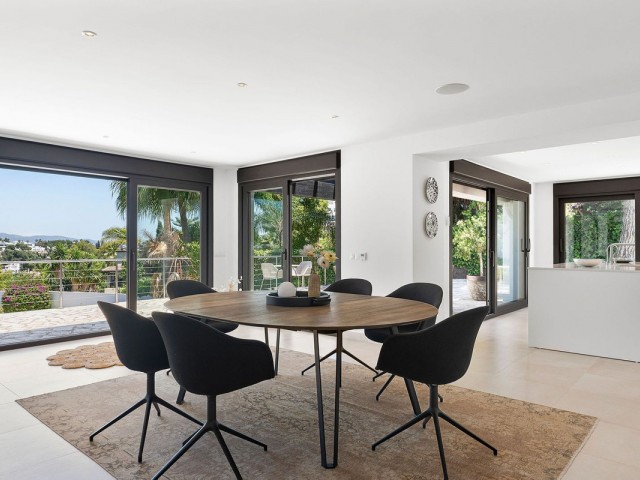 4 Schlafzimmer Villa in Nueva Andalucía