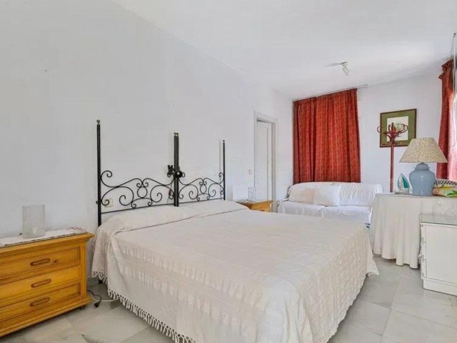 5 Soveroms Villa i Nueva Andalucía