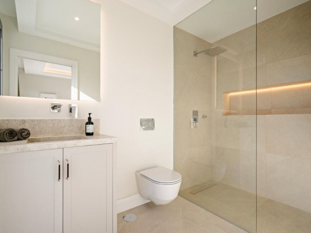 4 Bedrooms Villa in Benahavís