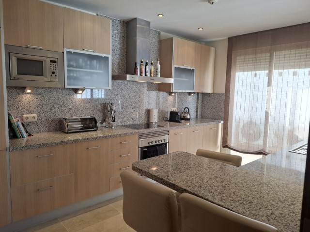 Maison mitoyenne avec 3 Chambres  à Mijas Costa