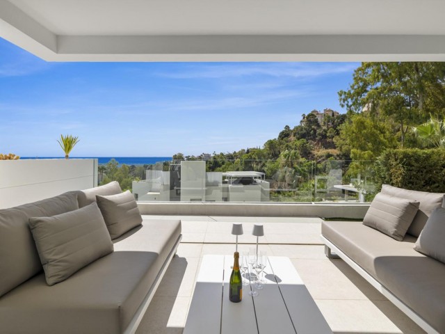 3 Bedrooms Apartment in Benahavís