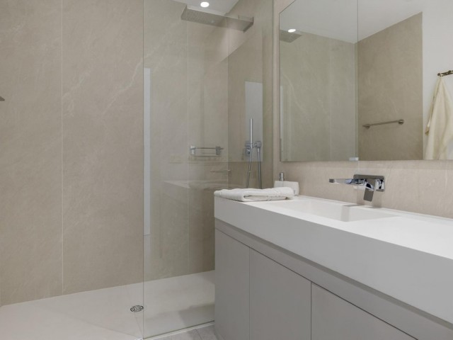 3 Bedrooms Apartment in Benahavís