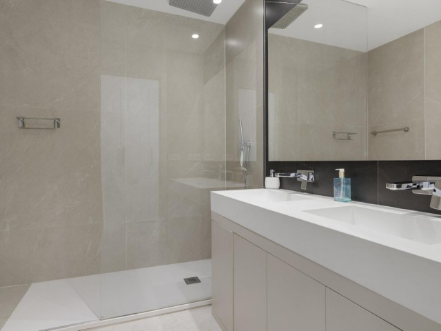 3 Bedrooms Apartment in Benahavís