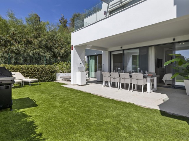 3 Bedrooms Apartment in Benahavís