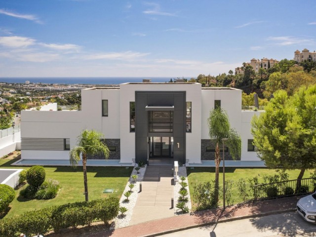 3 Bedrooms Apartment in Benahavís