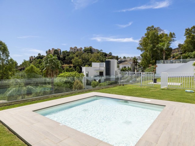 3 Bedrooms Apartment in Benahavís