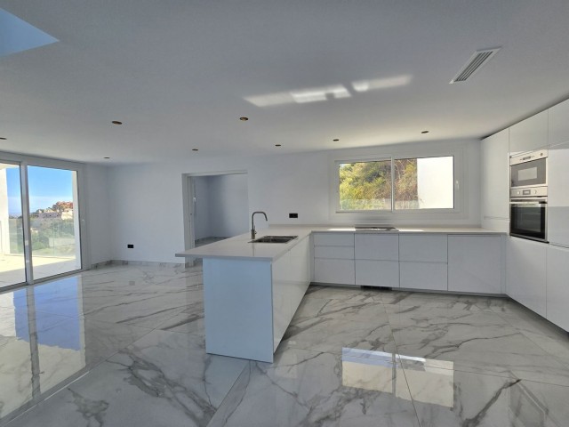 4 Bedrooms Villa in La Mairena