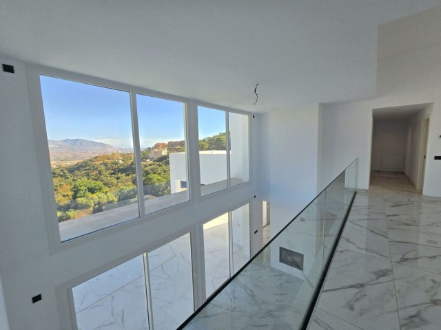 4 Bedrooms Villa in La Mairena