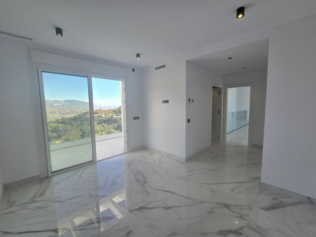 4 Bedrooms Villa in La Mairena