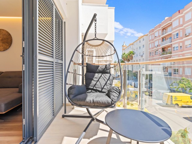Apartamento con 2 Dormitorios  en Estepona
