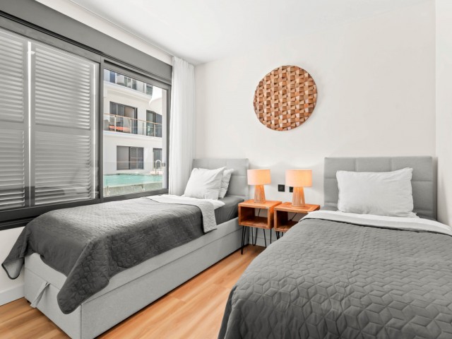 Apartamento con 2 Dormitorios  en Estepona