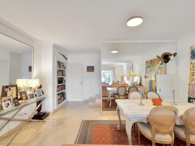 Villa con 4 Dormitorios  en Nagüeles