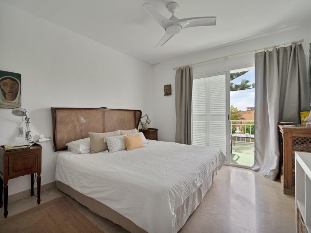 Villa con 4 Dormitorios  en Nagüeles