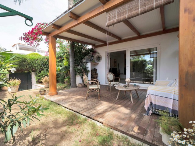 Villa con 4 Dormitorios  en Nagüeles