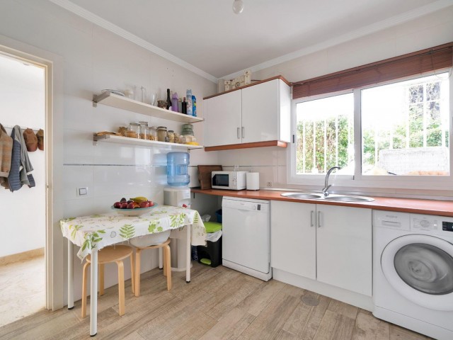 Villa con 4 Dormitorios  en Nagüeles