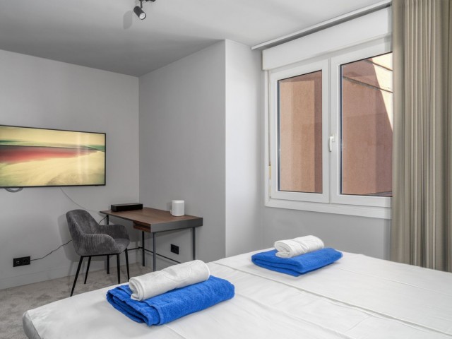 Ático con 4 Dormitorios  en Fuengirola