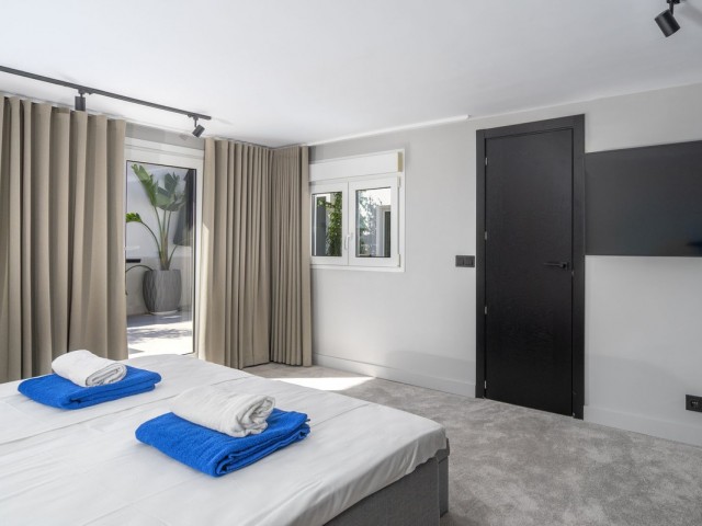 Ático con 4 Dormitorios  en Fuengirola