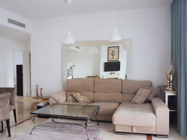 5 Bedrooms Apartment in El Paraiso