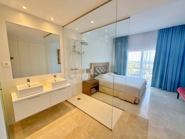 5 Bedrooms Apartment in El Paraiso