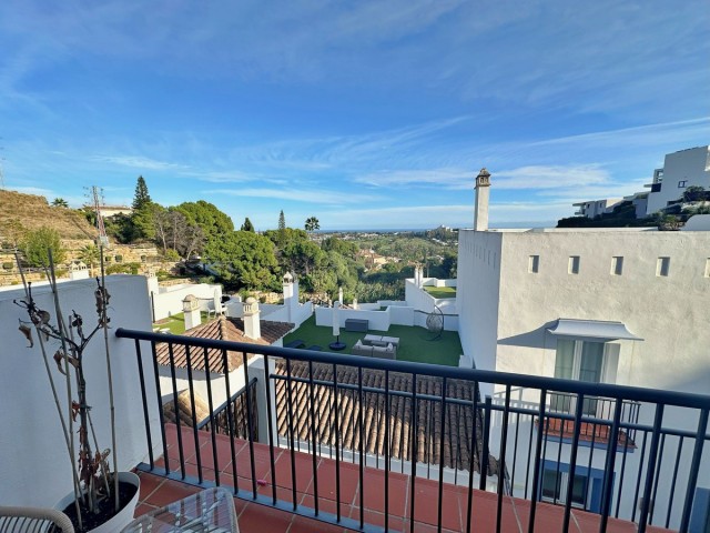 5 Bedrooms Apartment in El Paraiso