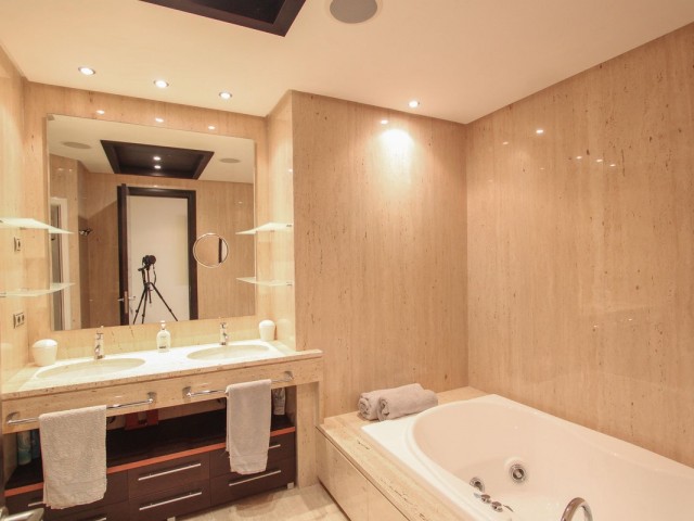 2 Sovrums Lägenhet i Puerto Banús