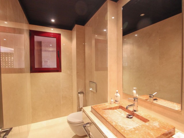 Appartement avec 2 Chambres  à Puerto Banús