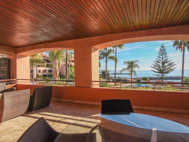 Appartement avec 2 Chambres  à Puerto Banús