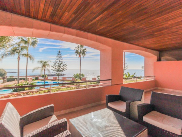 2 Bedrooms Apartment in Puerto Banús