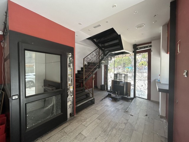 Commercial in Málaga