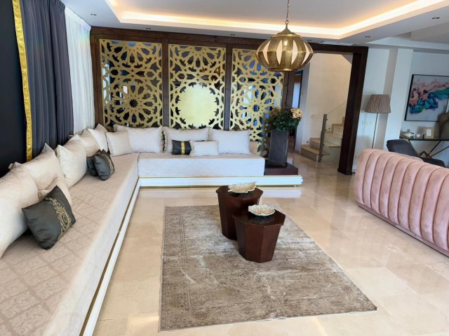 4 Makuuhuoneen Huvila Marbella