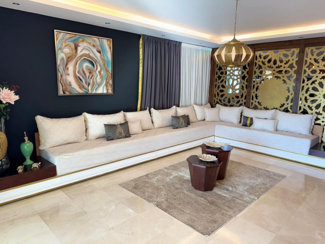 4 Bedrooms Villa in Marbella