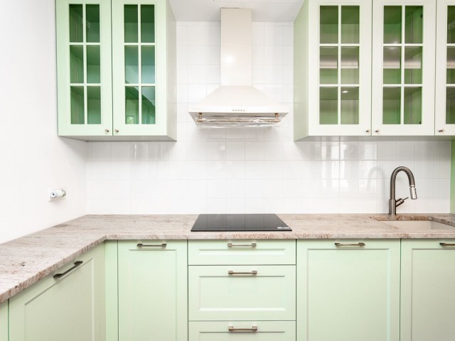 6 Soveroms Villa i Guadalmina Baja