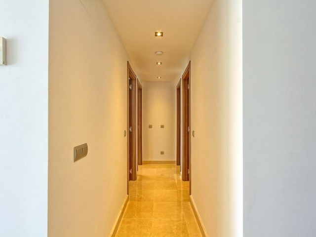 3 Bedrooms Apartment in San Pedro de Alcántara