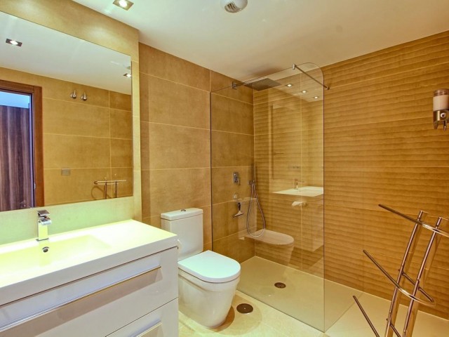 3 Bedrooms Apartment in San Pedro de Alcántara