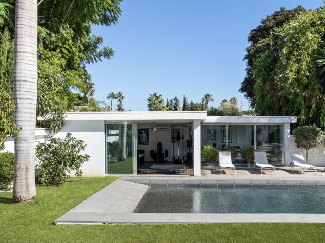 4 Soveroms Villa i Nueva Andalucía