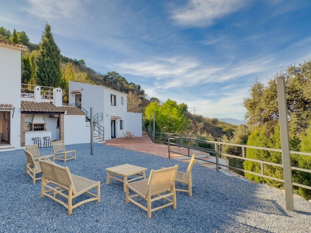 Villa avec 6 Chambres  à Montes de Málaga