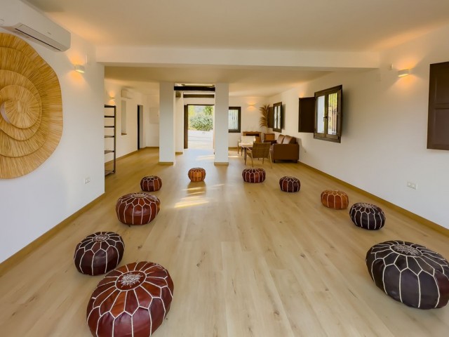 Villa avec 6 Chambres  à Montes de Málaga