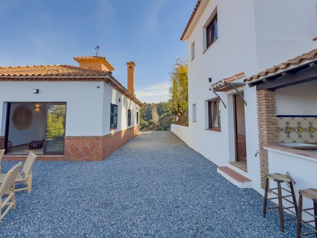 Villa avec 6 Chambres  à Montes de Málaga