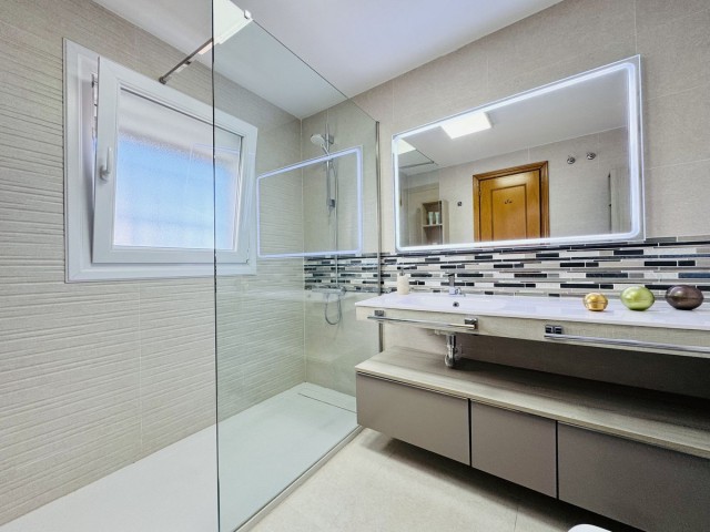 3 Slaapkamer Rijtjeshuis in Casares Playa